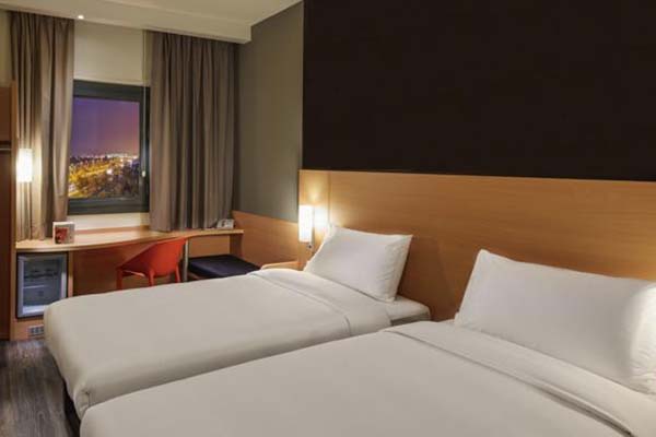 هتل Ibis Yerevan Center